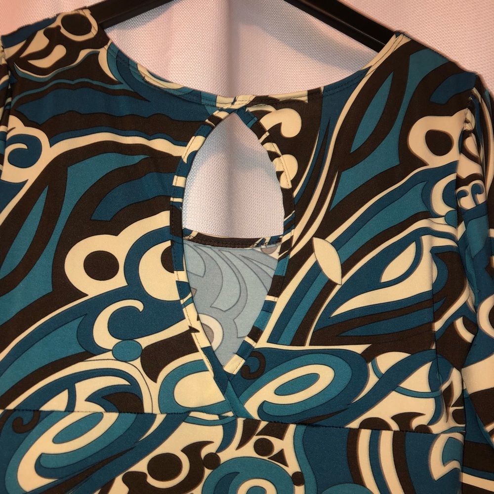 Retro pattern dress - Picture 2 of 3